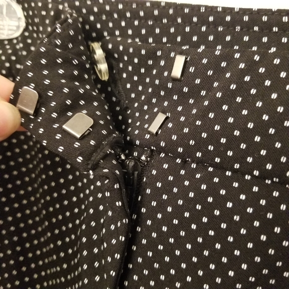 Investments black polka dot dress pant 24W - Picture 5 of 6